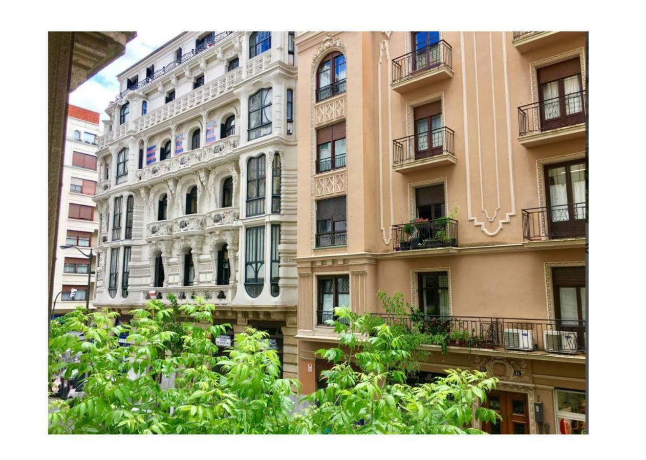 Апартаменты Great Location & 130M2! Guggenheim & Parking Бильбао Экстерьер фото
